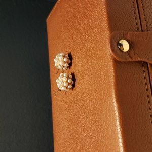 ☀️2 for $20☀️BNWOT💗Faux Pearl Earrings